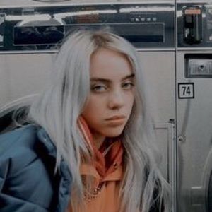 Meet your Posher, Mia